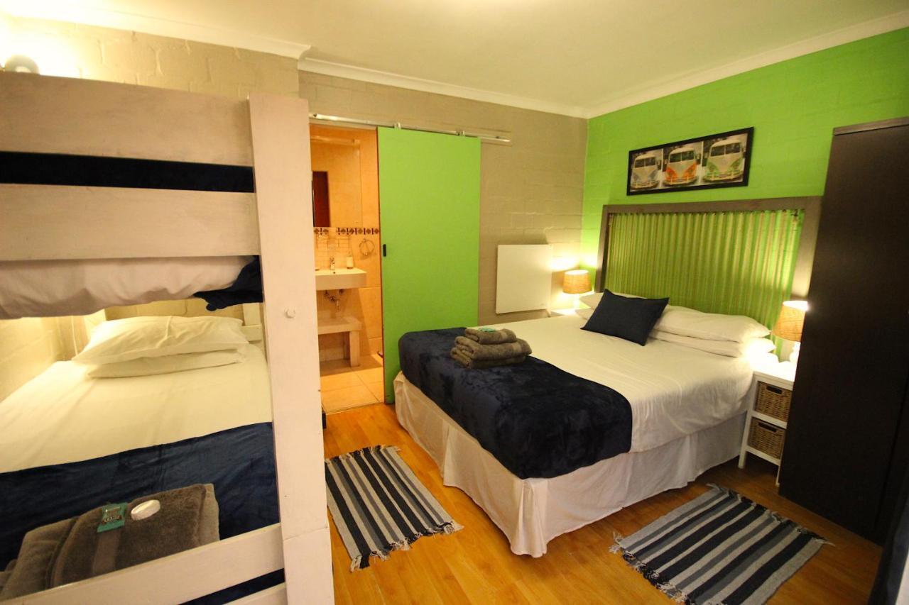 Saltycrax Backpackers And Surf Hostel By Curiocity Bloubergstrand Buitenkant foto