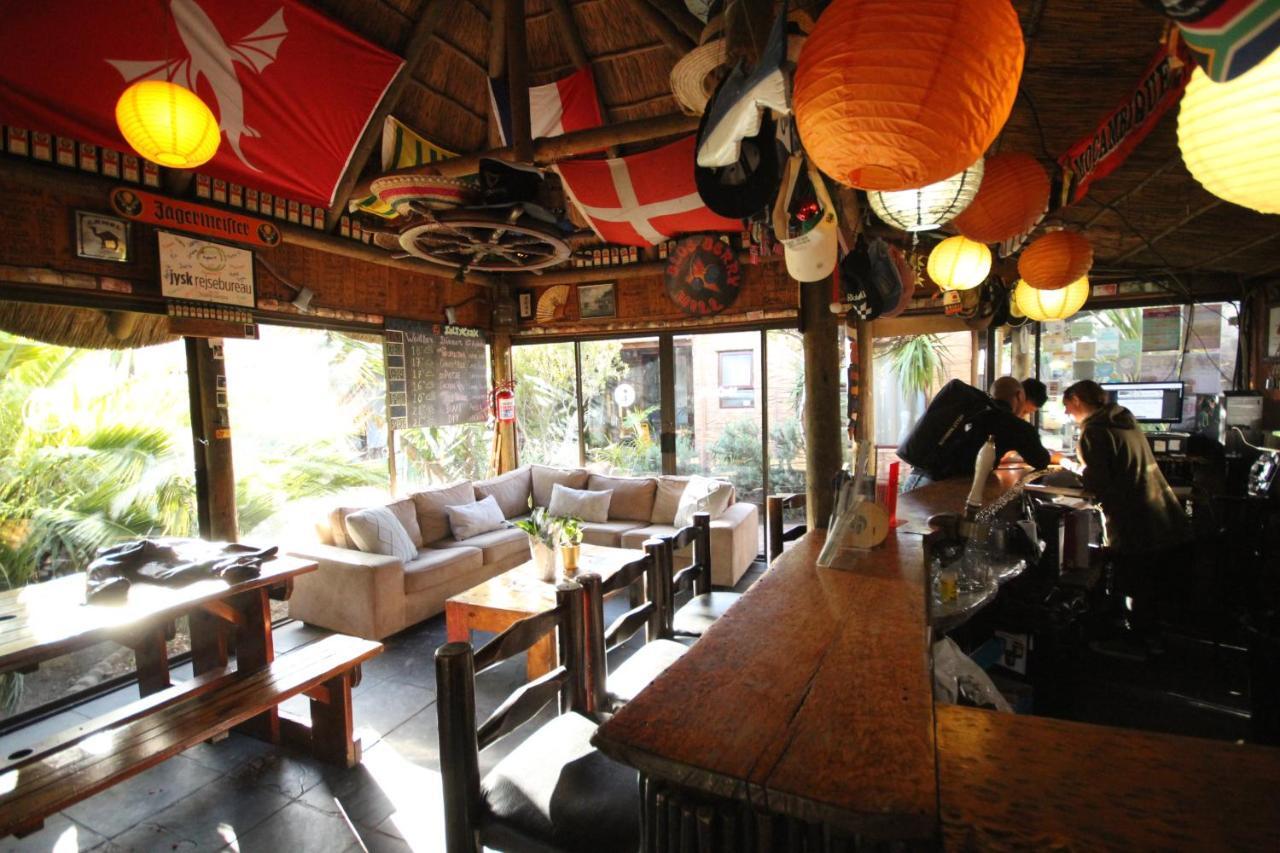 Saltycrax Backpackers And Surf Hostel By Curiocity Bloubergstrand Buitenkant foto