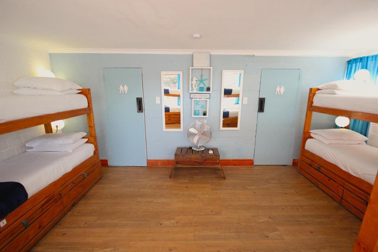 Saltycrax Backpackers And Surf Hostel By Curiocity Bloubergstrand Buitenkant foto