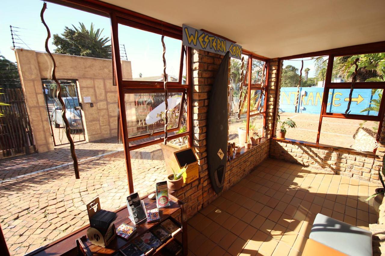 Saltycrax Backpackers And Surf Hostel By Curiocity Bloubergstrand Buitenkant foto